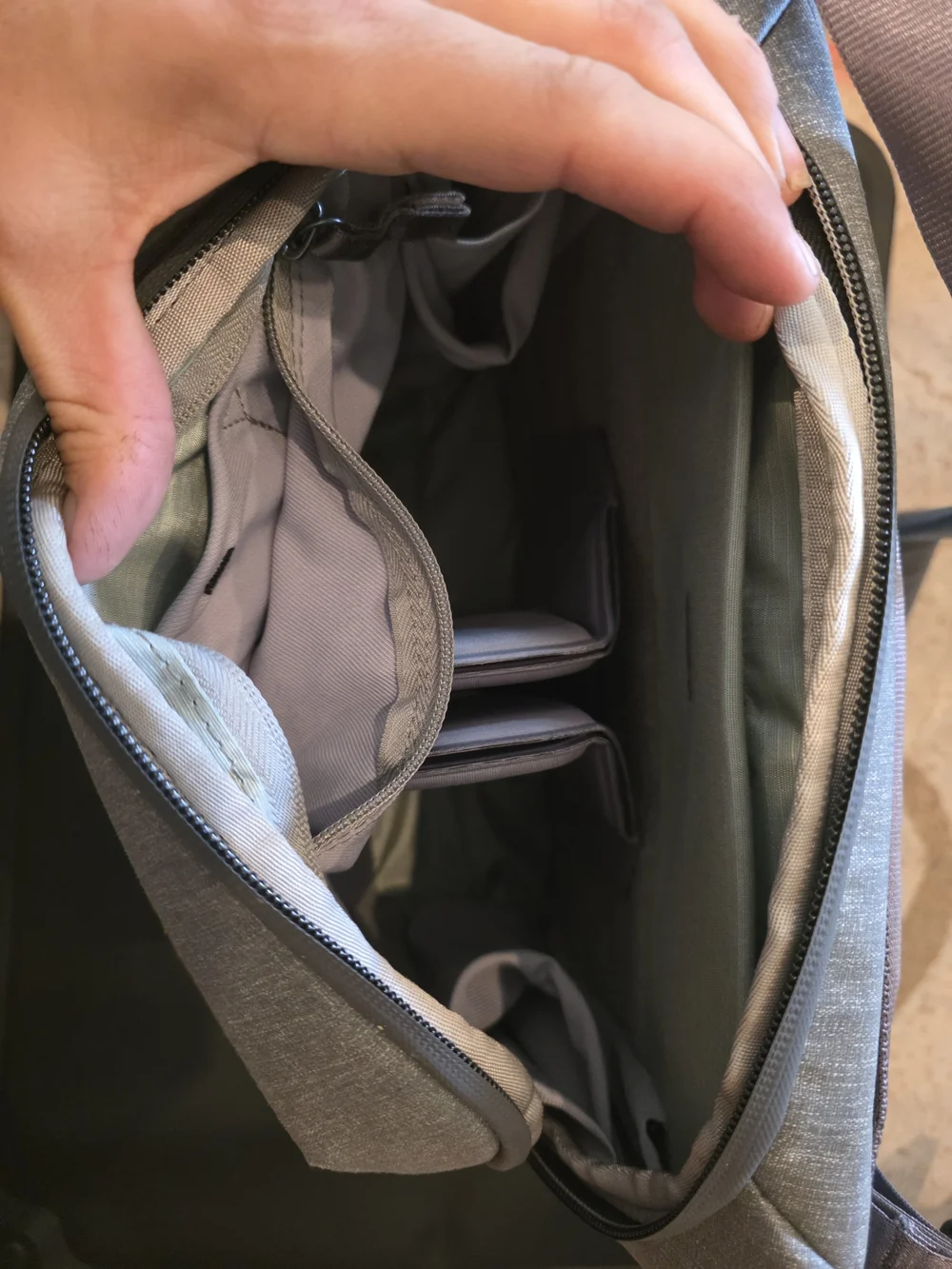Peak Design Everyday Sling Camera Bag Gray